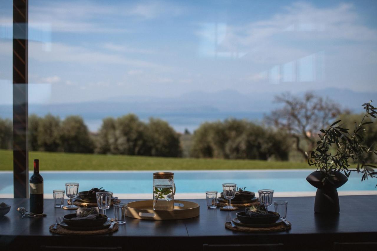 Residenza Cavaion Villa Calmasino Eksteriør billede